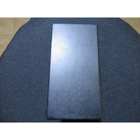 Gruen Womens Wrist Watch Tan Hard Bracelet Band Silver Trim White Face Quartz - Picture 8 of 8